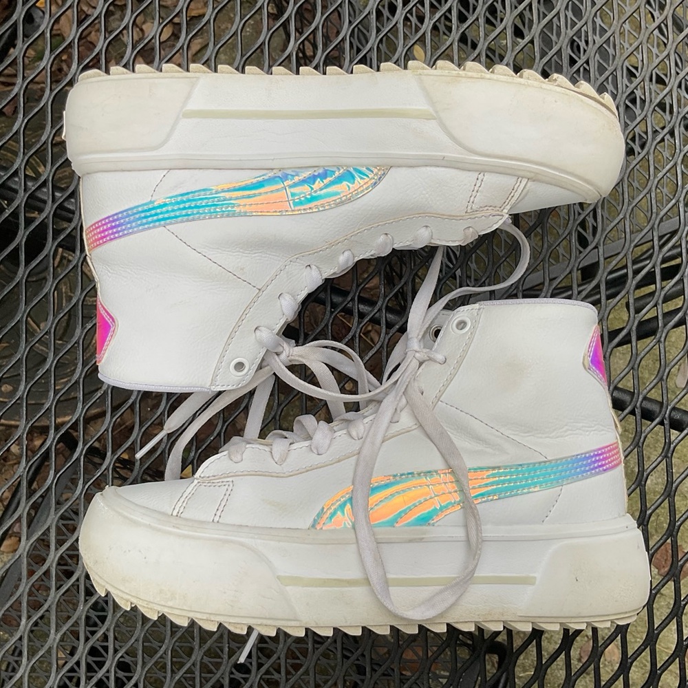 Cool Puma Iridescent Reflective White Size 6C? High Top Lace Up Sneakers! - Picture 1 of 15